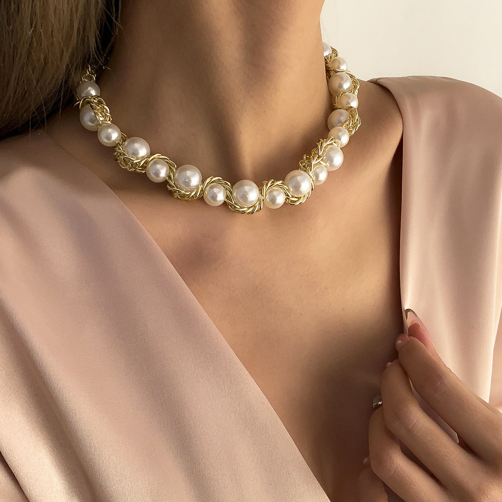 SELENA - Collar de perlas con trenzado de cadena dorada en baño de oro de 18k™