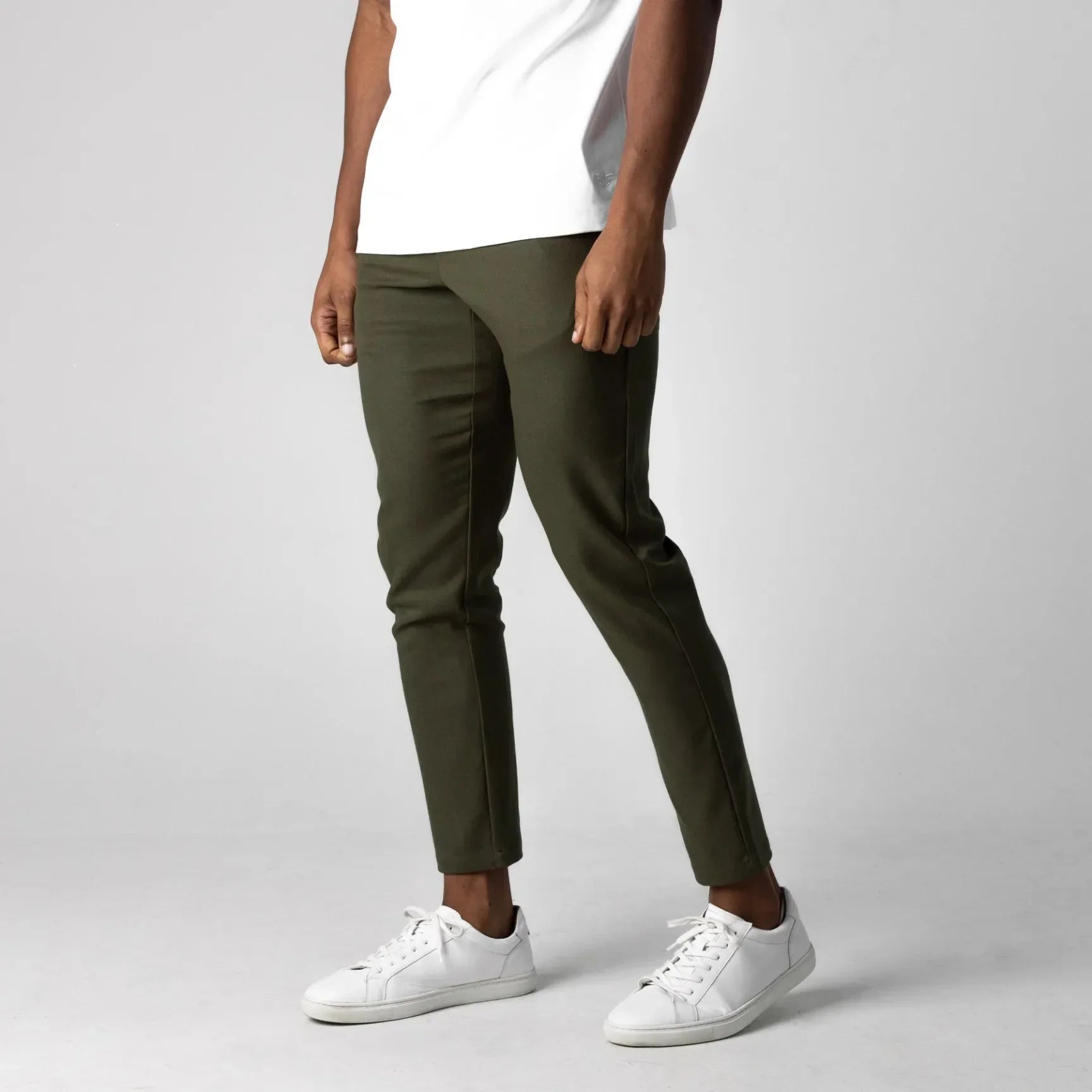 BRUNO - Pantalones chinos elásticos de corte entallado y estilo sartorial™