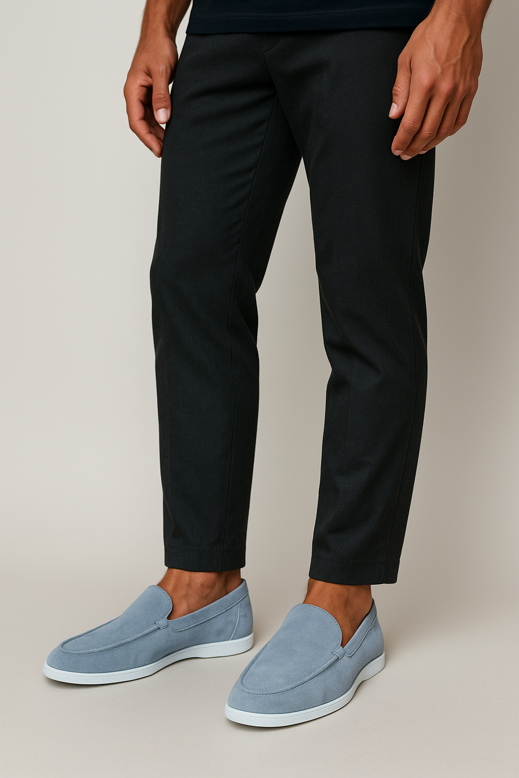 ADRIÁN - Mocasines de ante con suela contrastada y diseño atemporal™