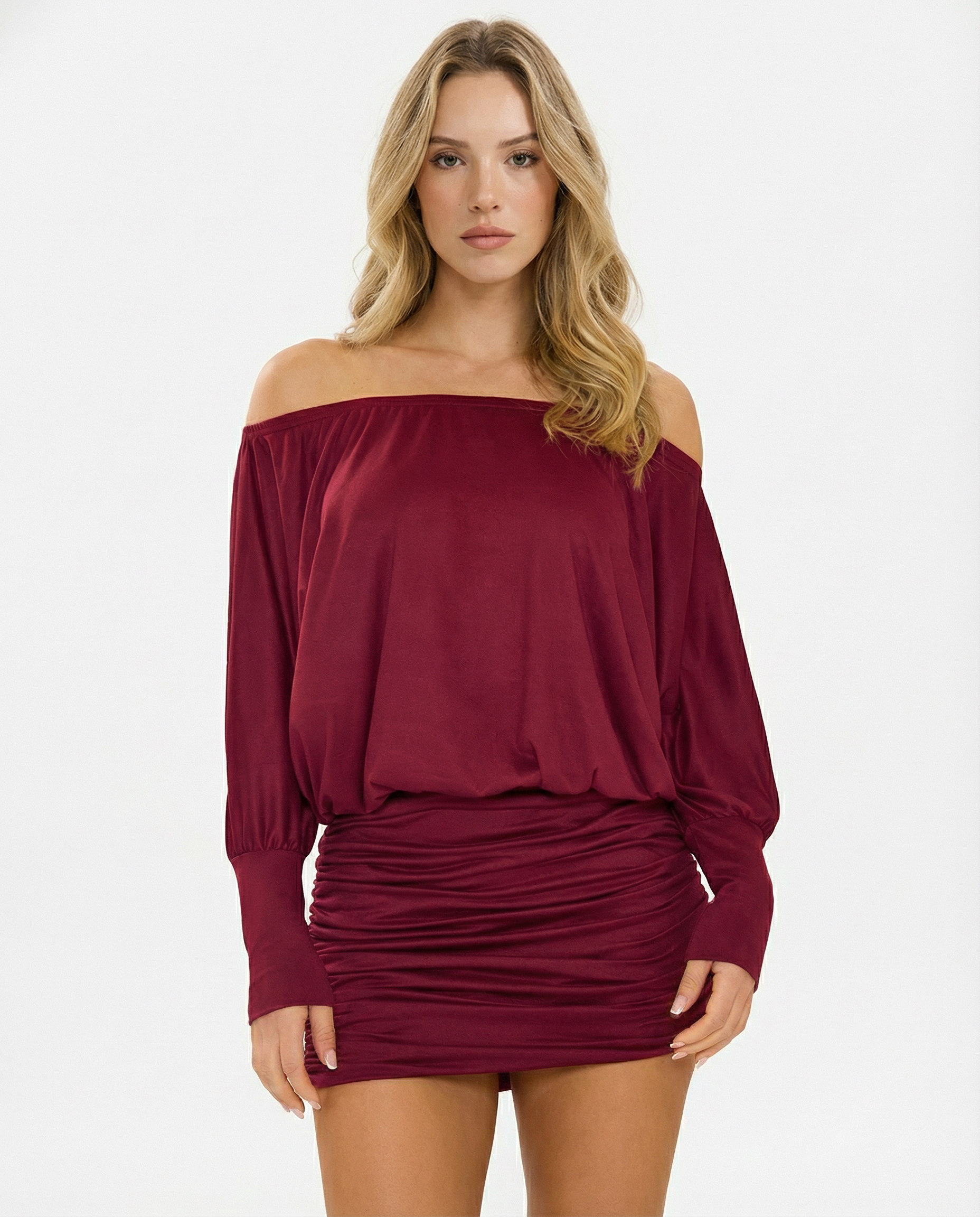 NOELIA - Minivestido ajustado de escote barco con mangas largas™