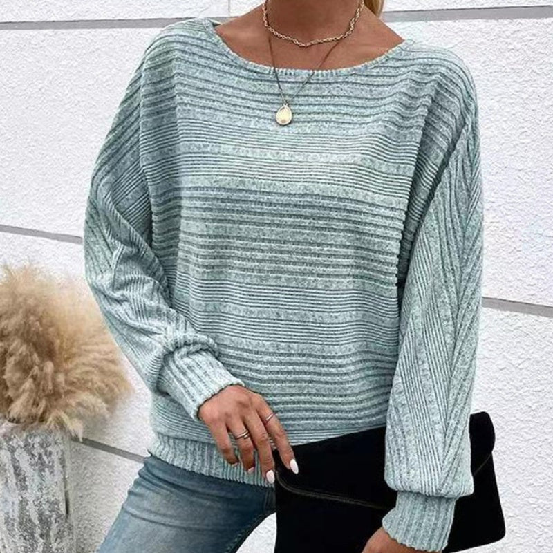 JULIA - Jersey de punto suave de manga larga con cuello barco y textura acanalada™