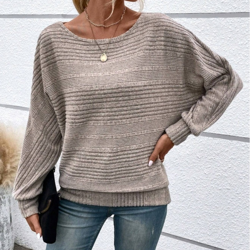 JULIA - Jersey de punto suave de manga larga con cuello barco y textura acanalada™