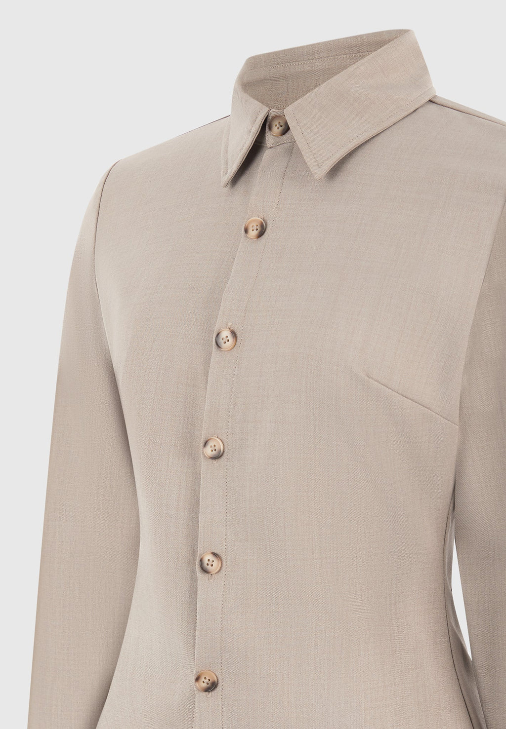 VALERIA-Camisa con estructura y vanguardia