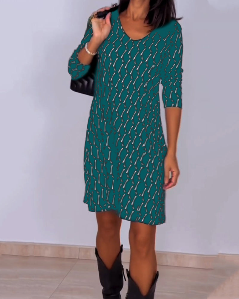 DAFNE - Vestido corto de manga tres cuartos con escote en V y estampado geométrico™