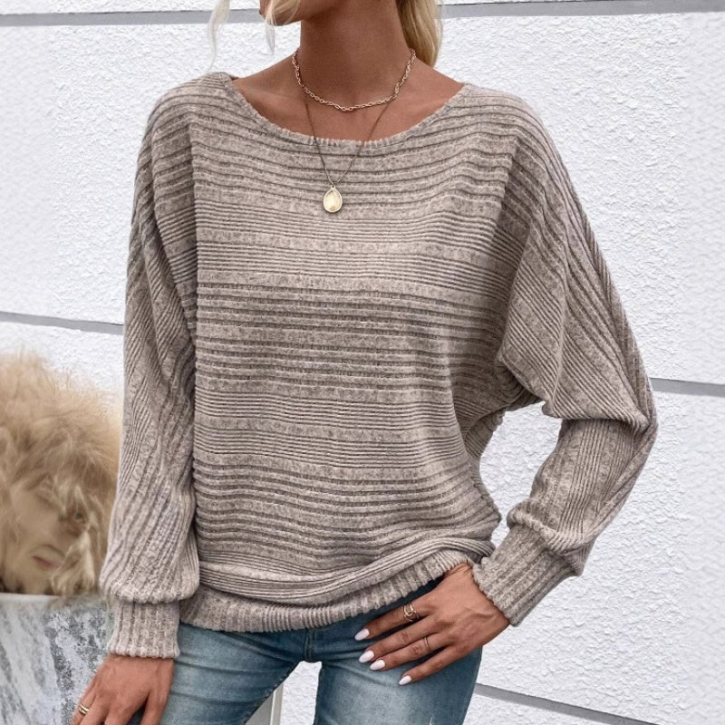 JULIA - Jersey de punto suave de manga larga con cuello barco y textura acanalada™