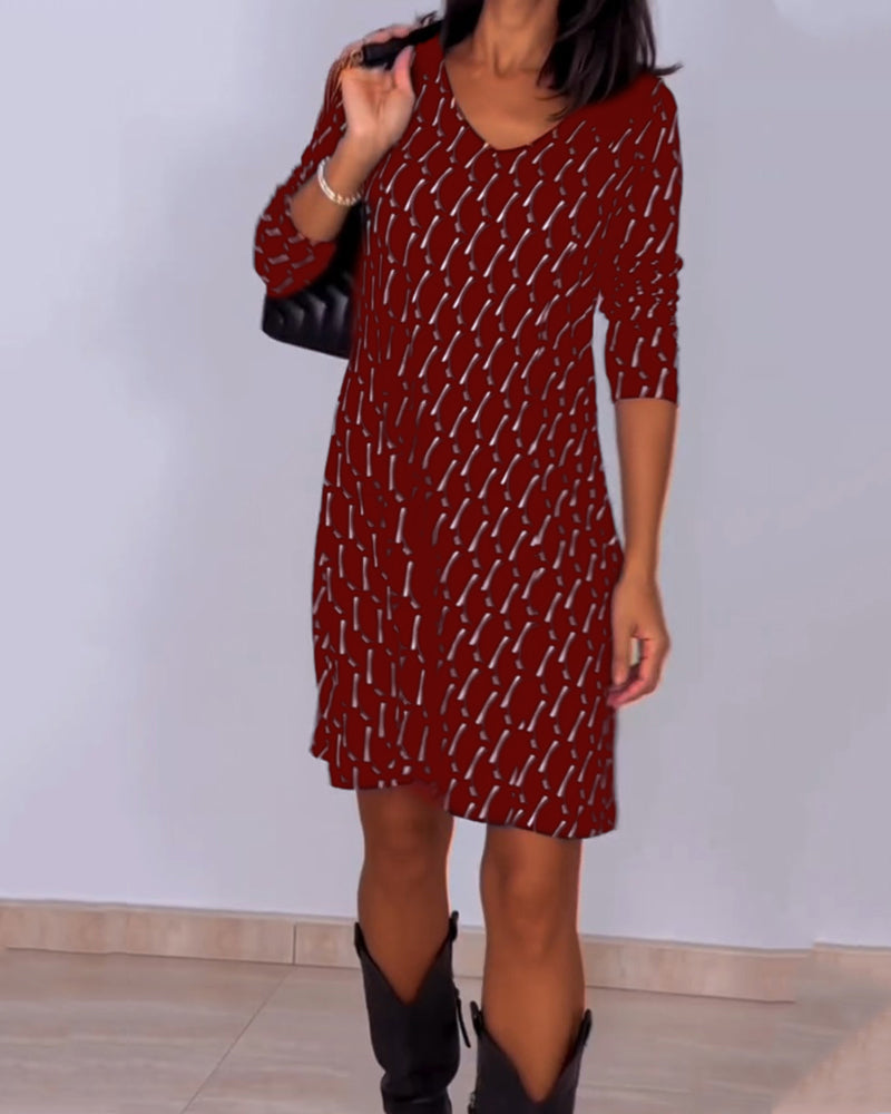 DAFNE - Vestido corto de manga tres cuartos con escote en V y estampado geométrico™