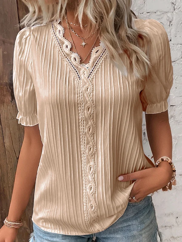 CLARA - Blusa de encaje con cuello en V™