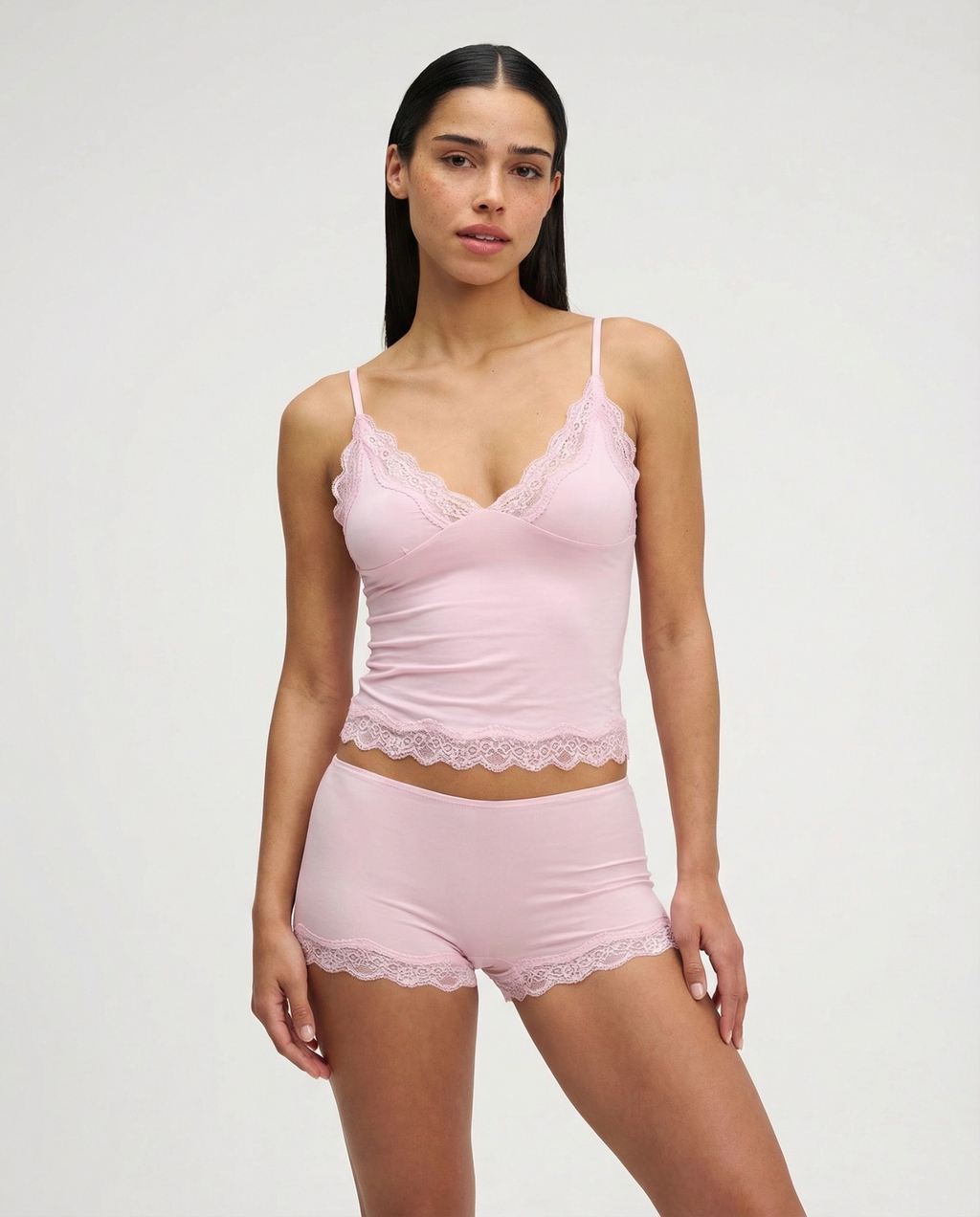 REBECA - Conjunto de pijama de top de tirantes y culotte con detalles de encaje™