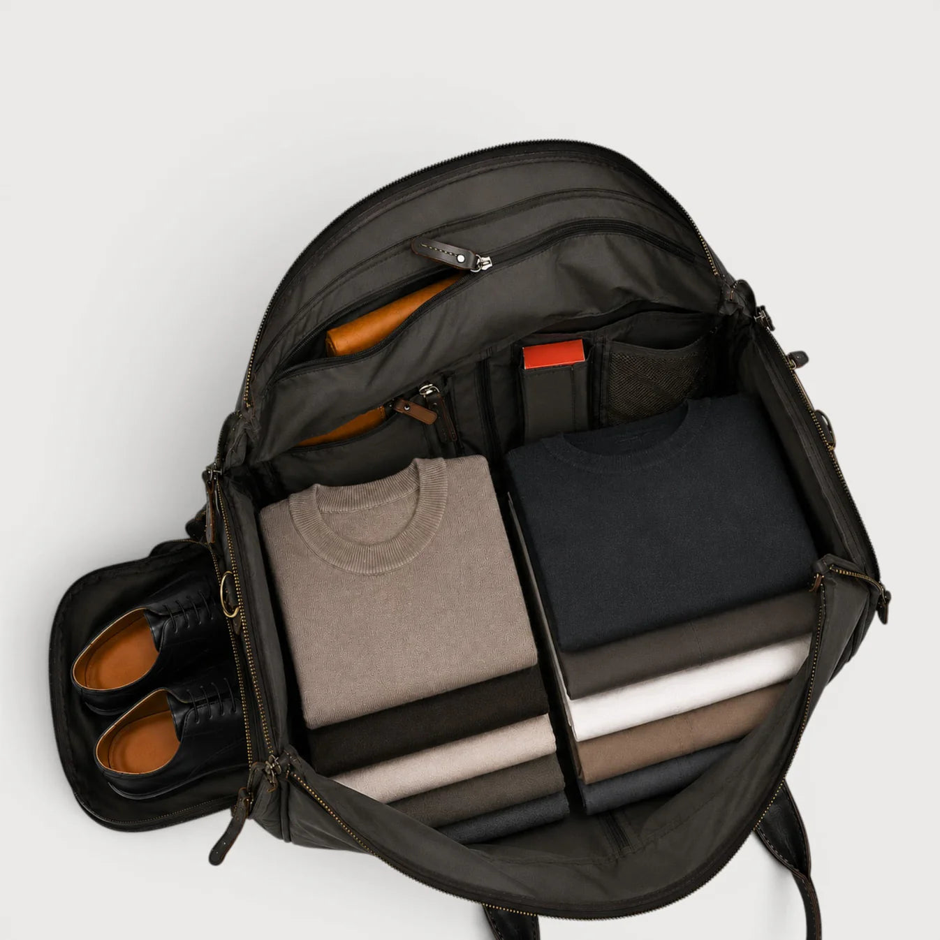 WILLY – Bolso Porta-Trajes Convertible en Cuero Premium (Bolso de mano)