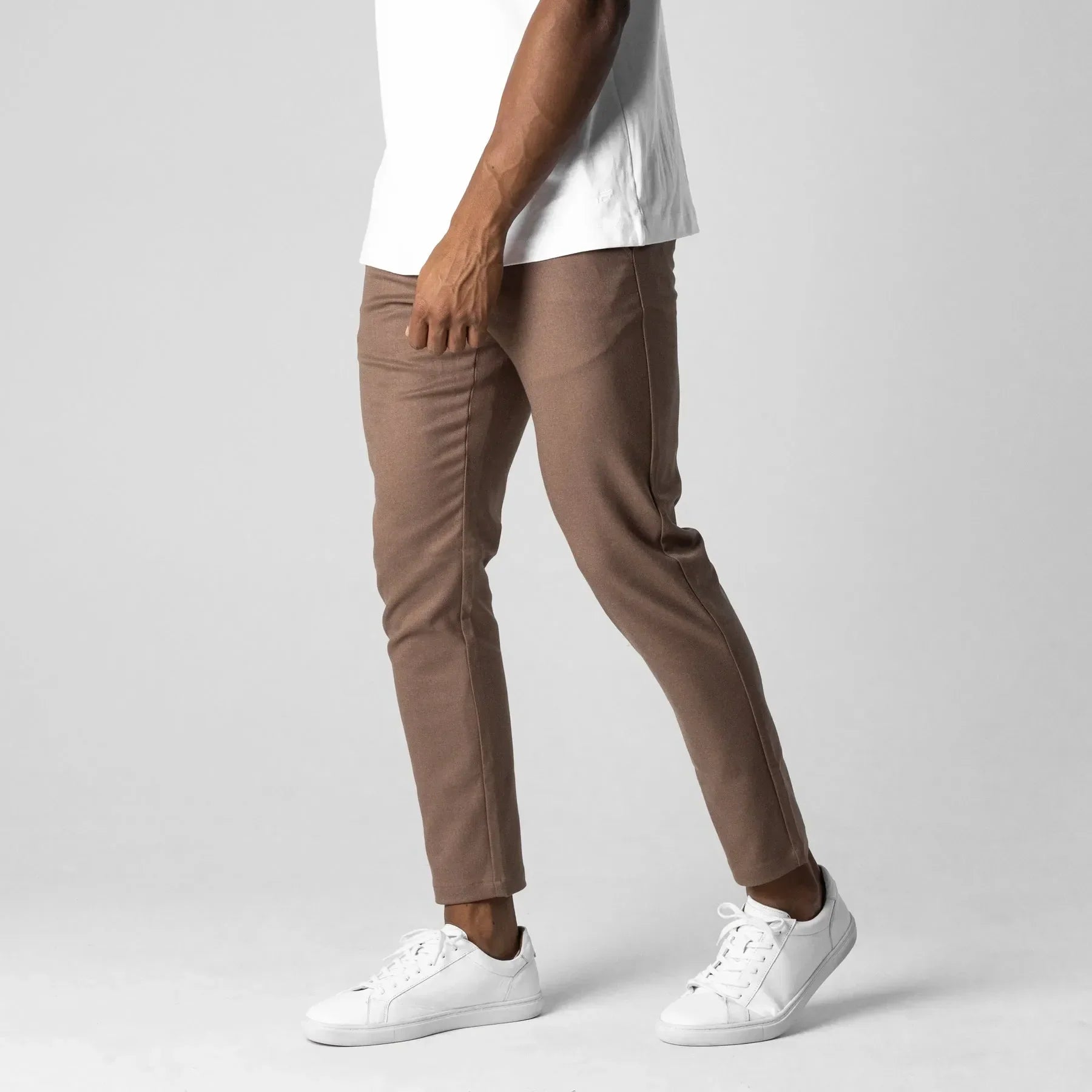 BRUNO - Pantalones chinos elásticos de corte entallado y estilo sartorial™