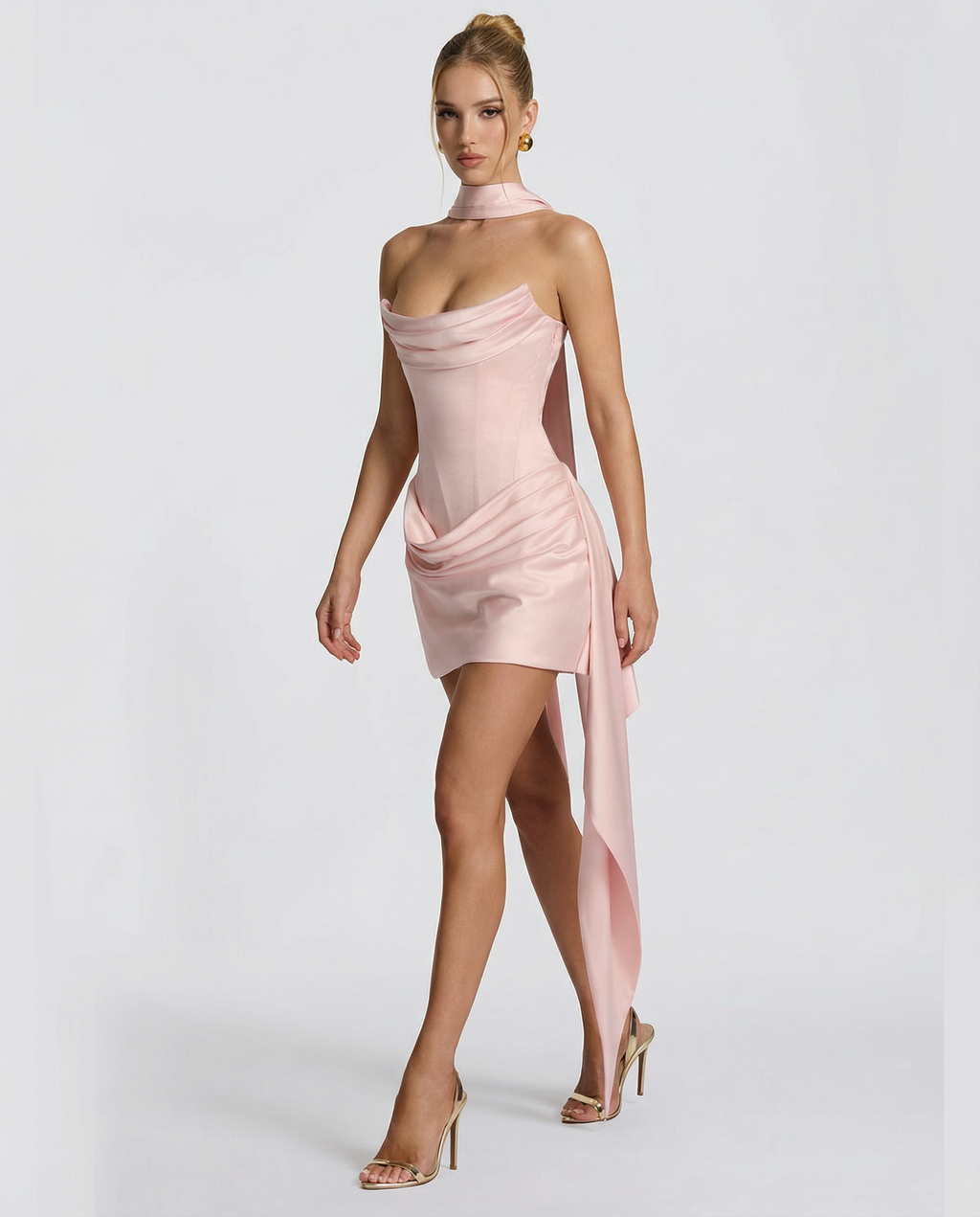 CAMILA - Minivestido encorsetado con fular/capa asimétrica™