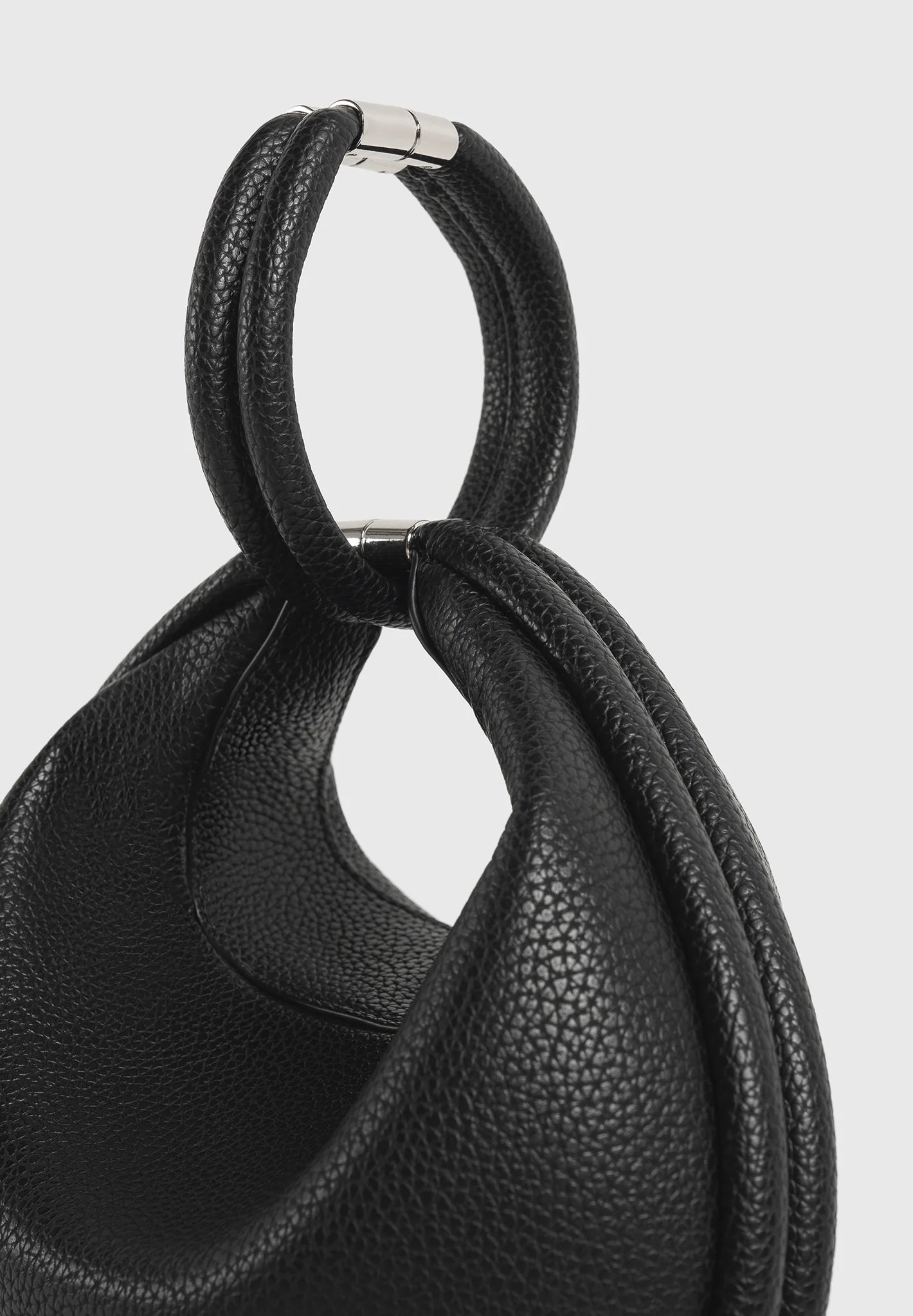 JIMENA- Bolso flexible vintage y elegante