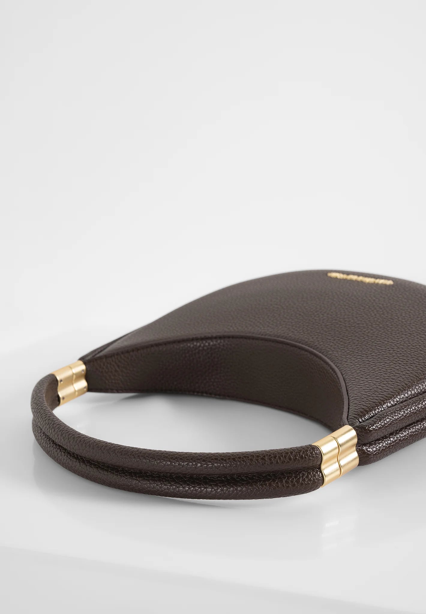 JIMENA- Bolso flexible vintage y elegante