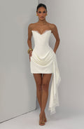 AVELINA - Minivestido corsetero de plumas con sobrefalda™