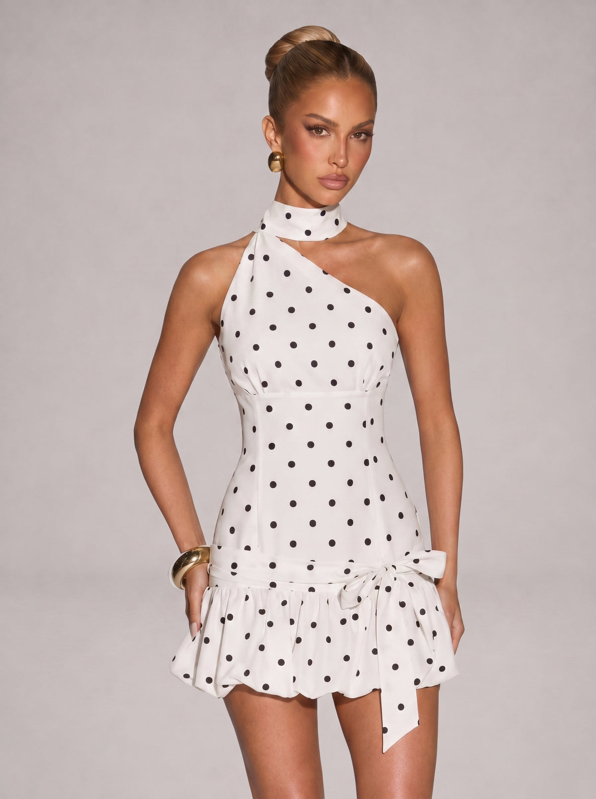 CARLOTA - Minivestido halter lazada™