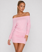 NOELIA - Minivestido ajustado de escote barco con mangas largas™