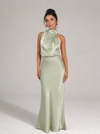 LUCÍA - Vestido largo de satén con cuello halter drapeado™