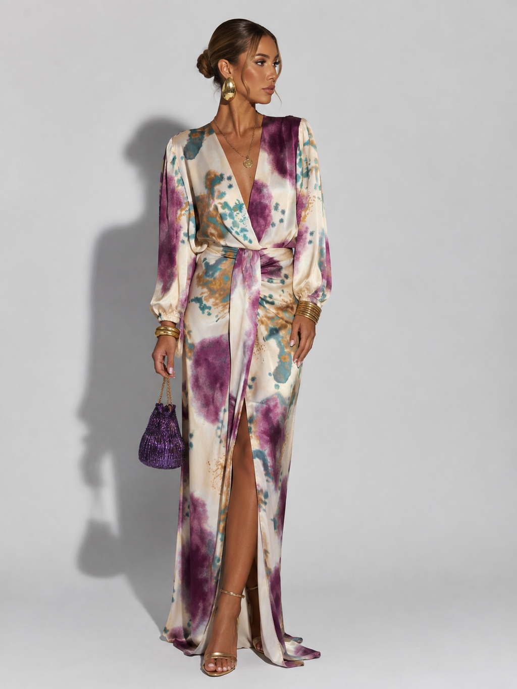 NORA - Vestido midi cruzado con escote en V y estampado tie-dye acuarela™