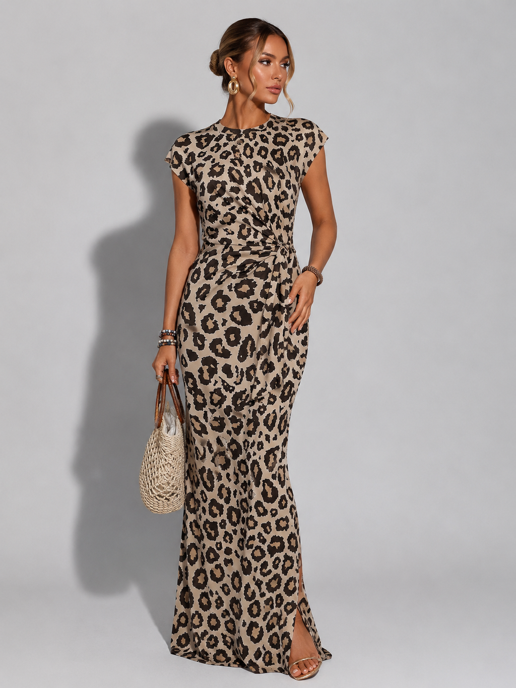CHLOE - Vestido midi ajustado de manga corta con estampado de leopardo y rayas™