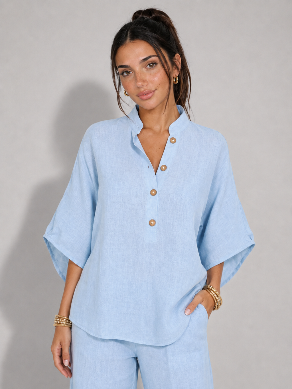 SERENA - Conjunto de lino de dos piezas con blusa de cuello camisero y pantalón fluido™