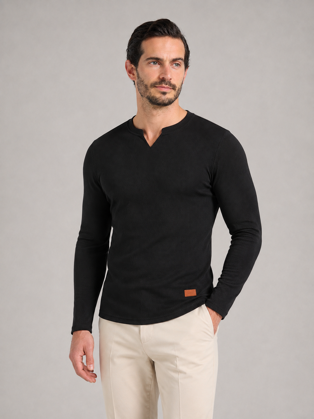 POL - Camiseta de manga larga acanalada con cuello en V pulcro™