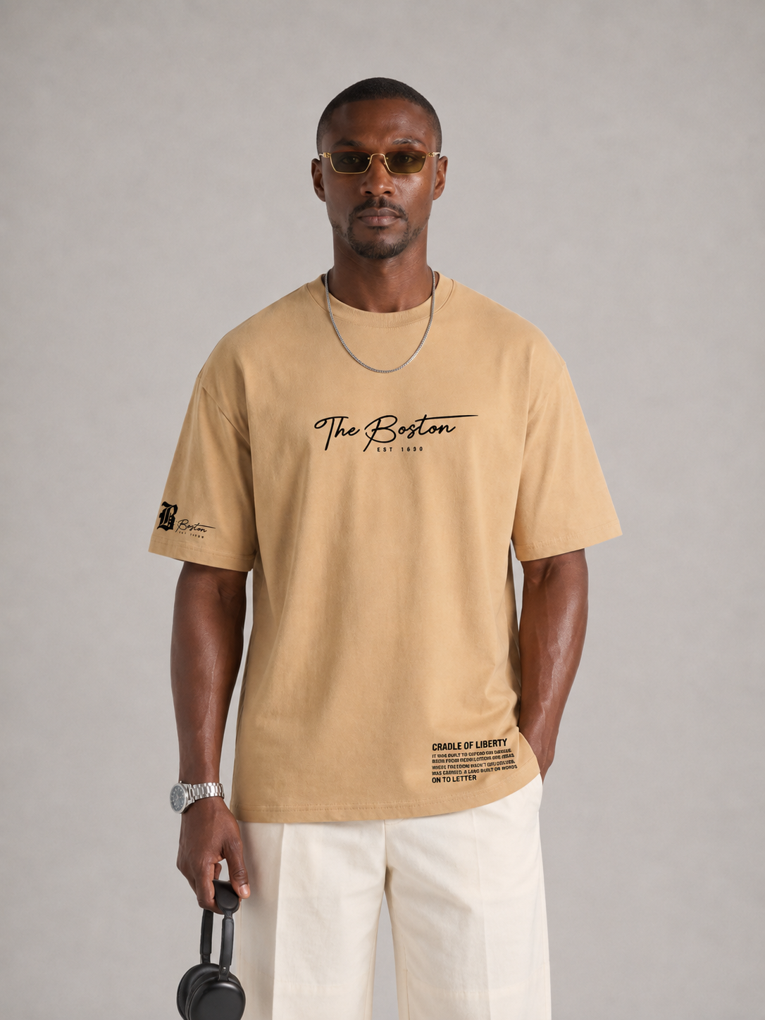PATRICK - Camiseta de manga corta oversize con tipografía caligráfica "The Boston"™