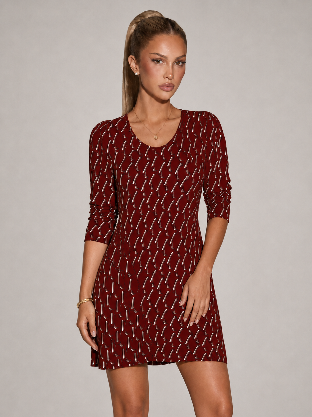 DAFNE - Vestido corto de manga tres cuartos con escote en V y estampado geométrico™