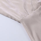 MARTINA - Vestido largo de satén con escote pronunciado en V y abertura frontal™