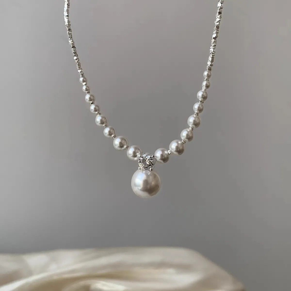 CORA - Collar de perlas naturales con colgante de perla barroca en plata de ley™