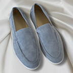 ADRIÁN - Mocasines de ante con suela contrastada y diseño atemporal™