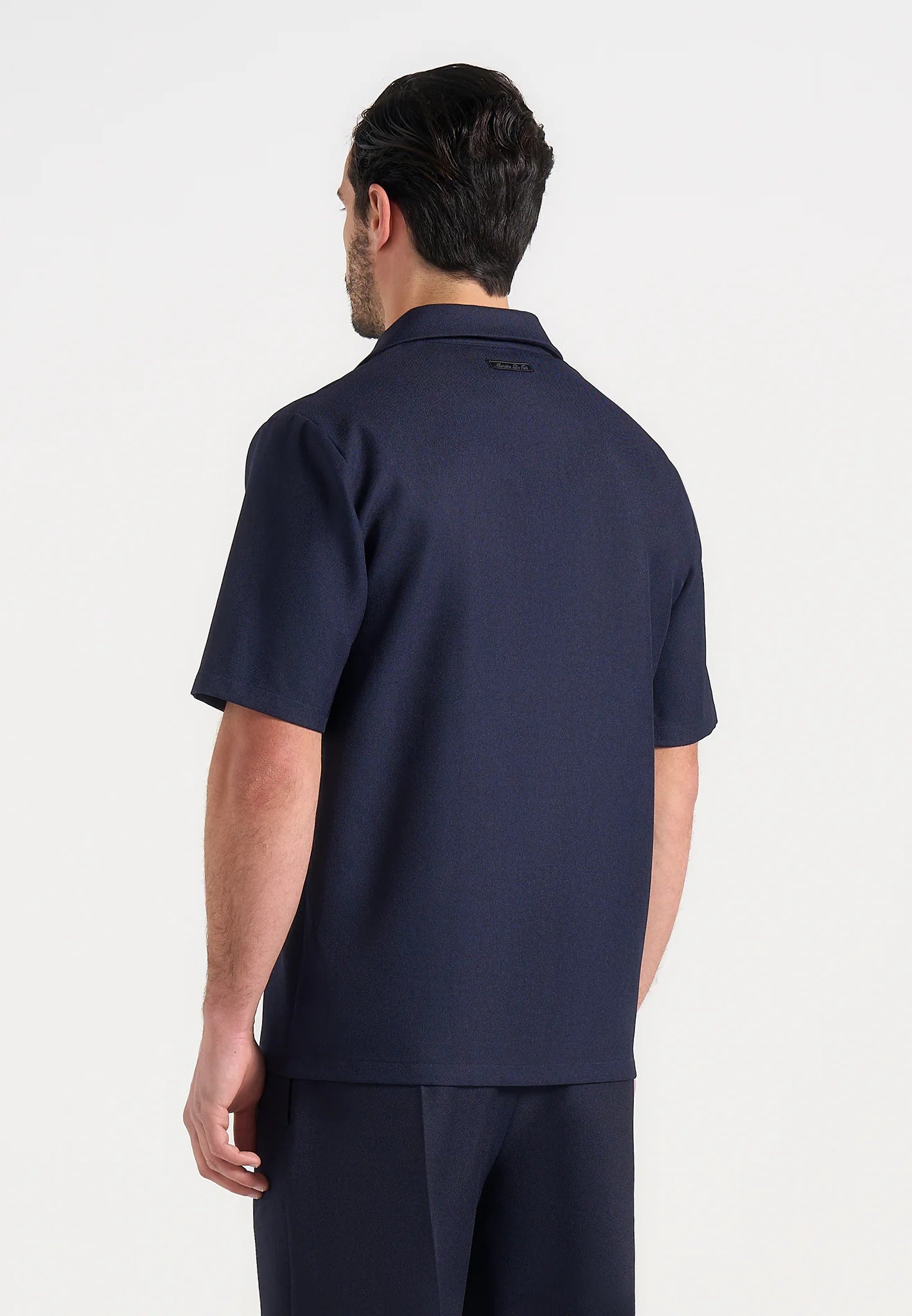 FELIX-Camisa Premium de Corte Tailored con Cuello Resort
