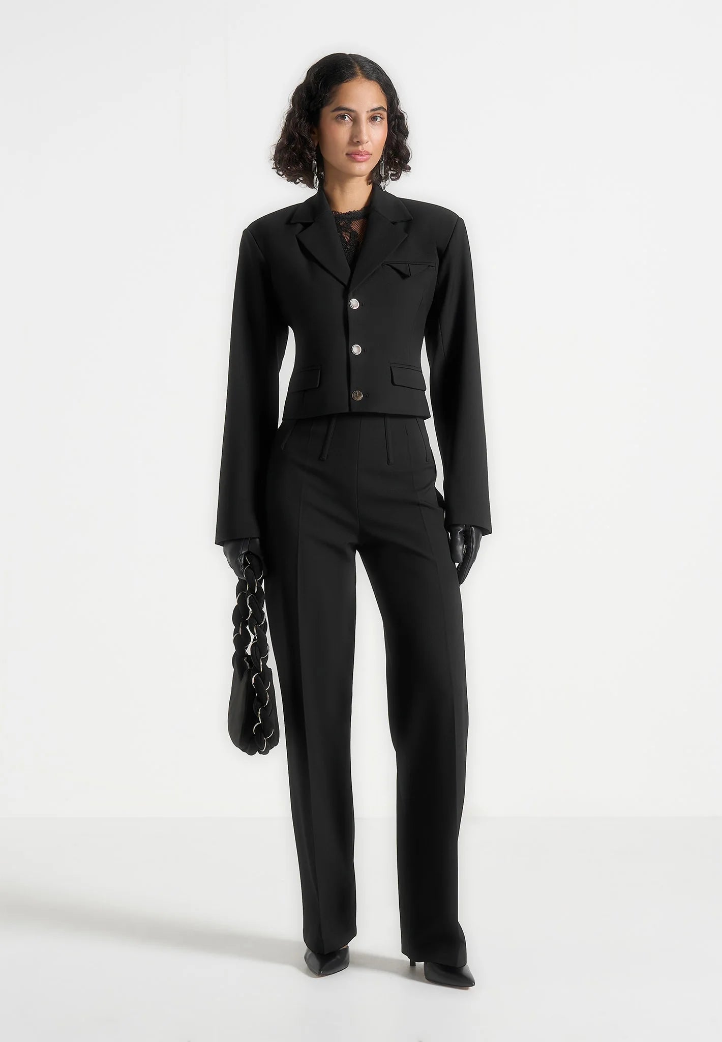 VICTORIA-Blazzer Elegante y Contemporánea con Porte Sofisticado