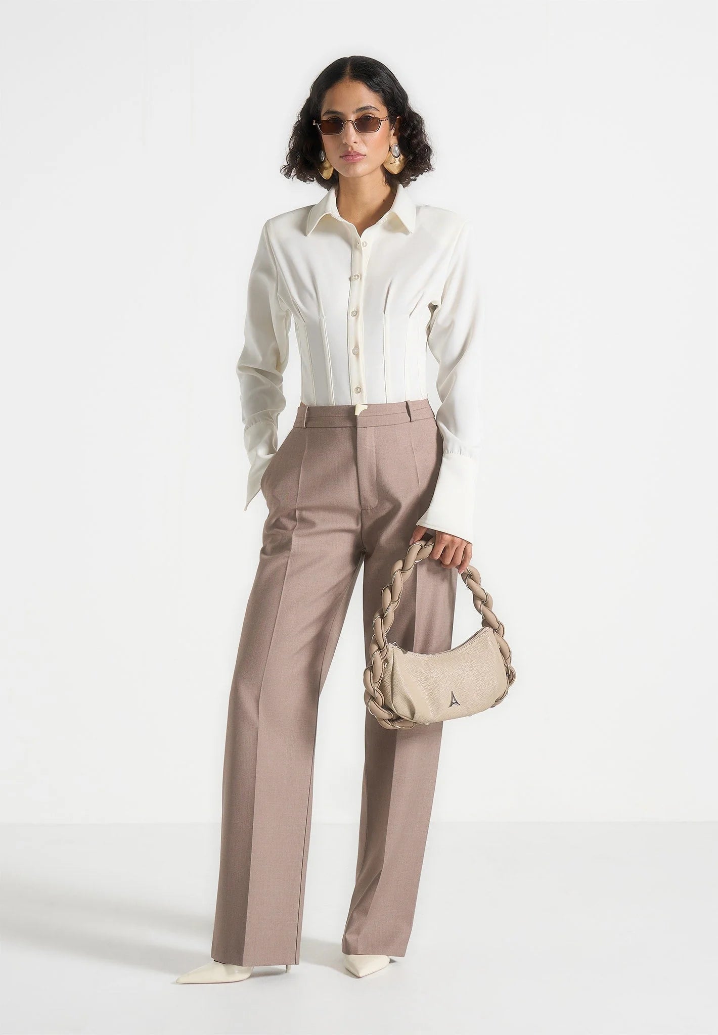 INÉS-Camisa Blanca Estructurada Corsé