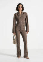 VICTORIA-Blazzer Elegante y Contemporánea con Porte Sofisticado