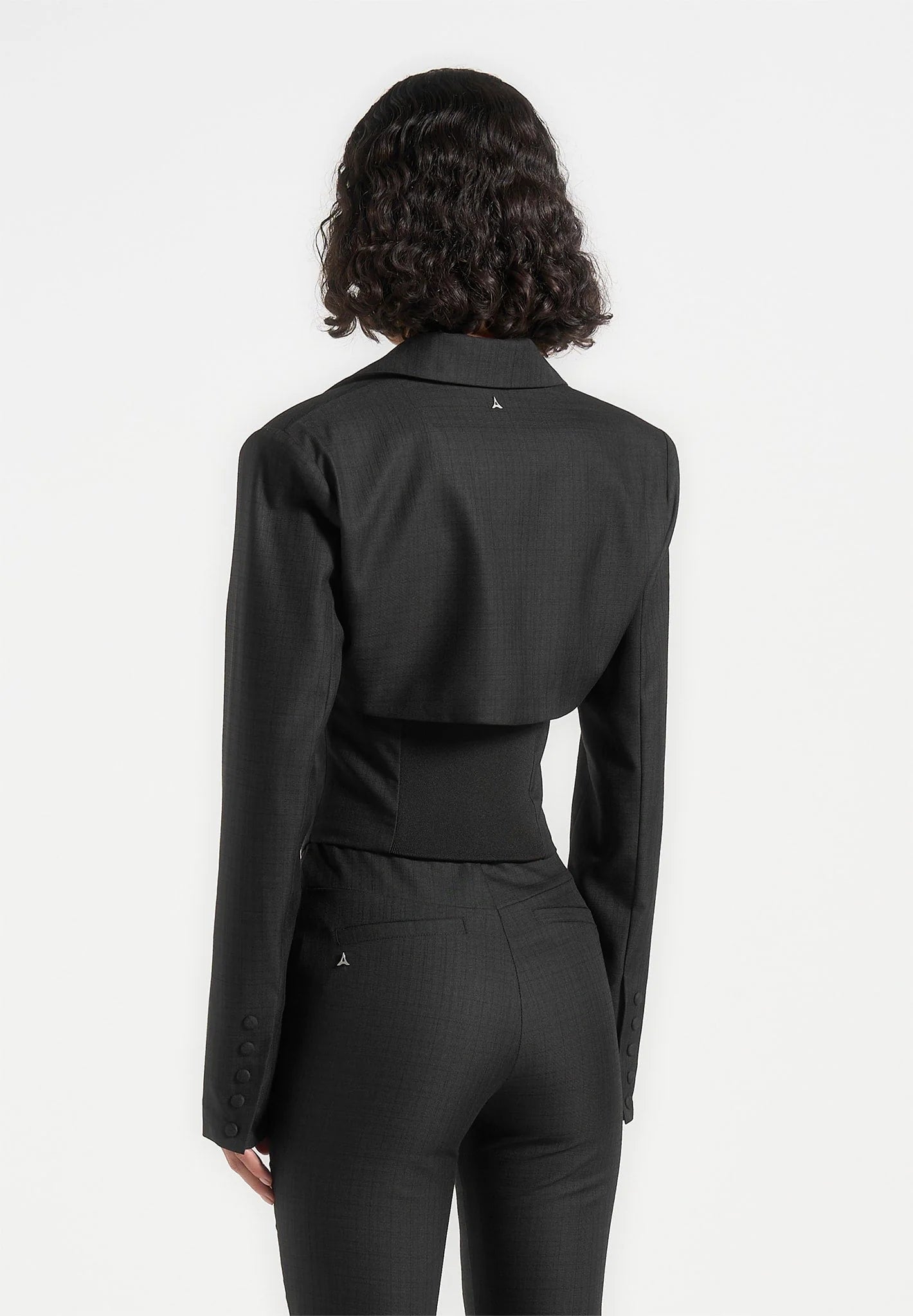 LUCÍA-Blazzer Elegante y Minimalista