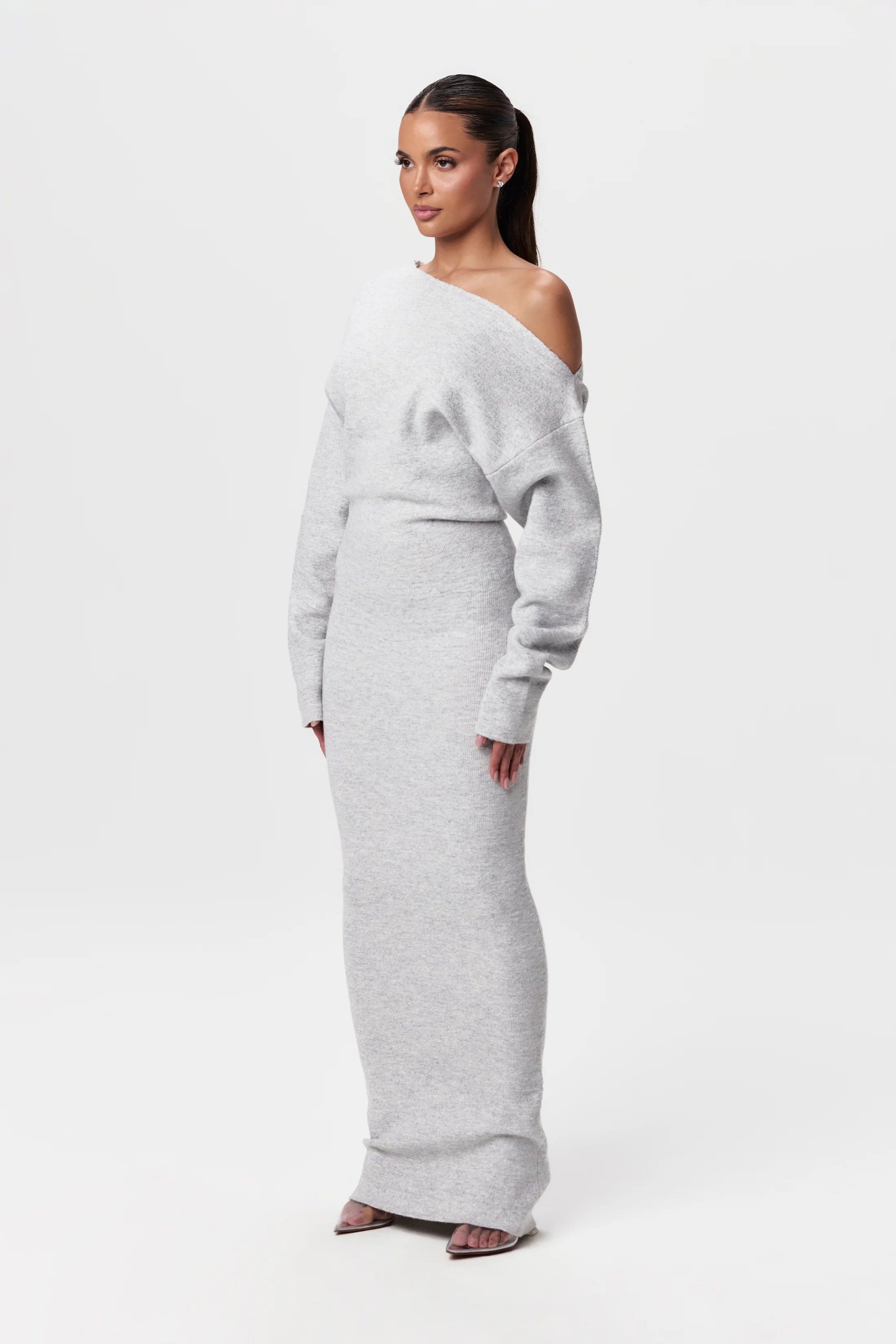 LUCÍA - Vestido largo asimétrico con escote caído y manga larga™