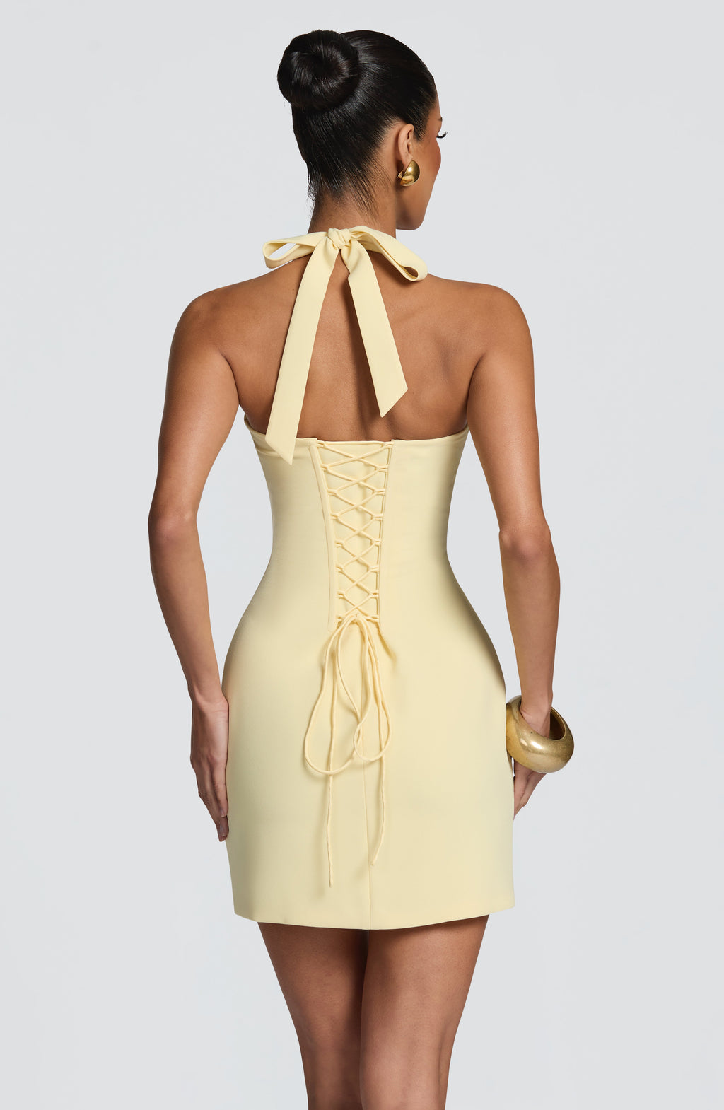 NEREA - Minivestido halter en tono amarillo limón™