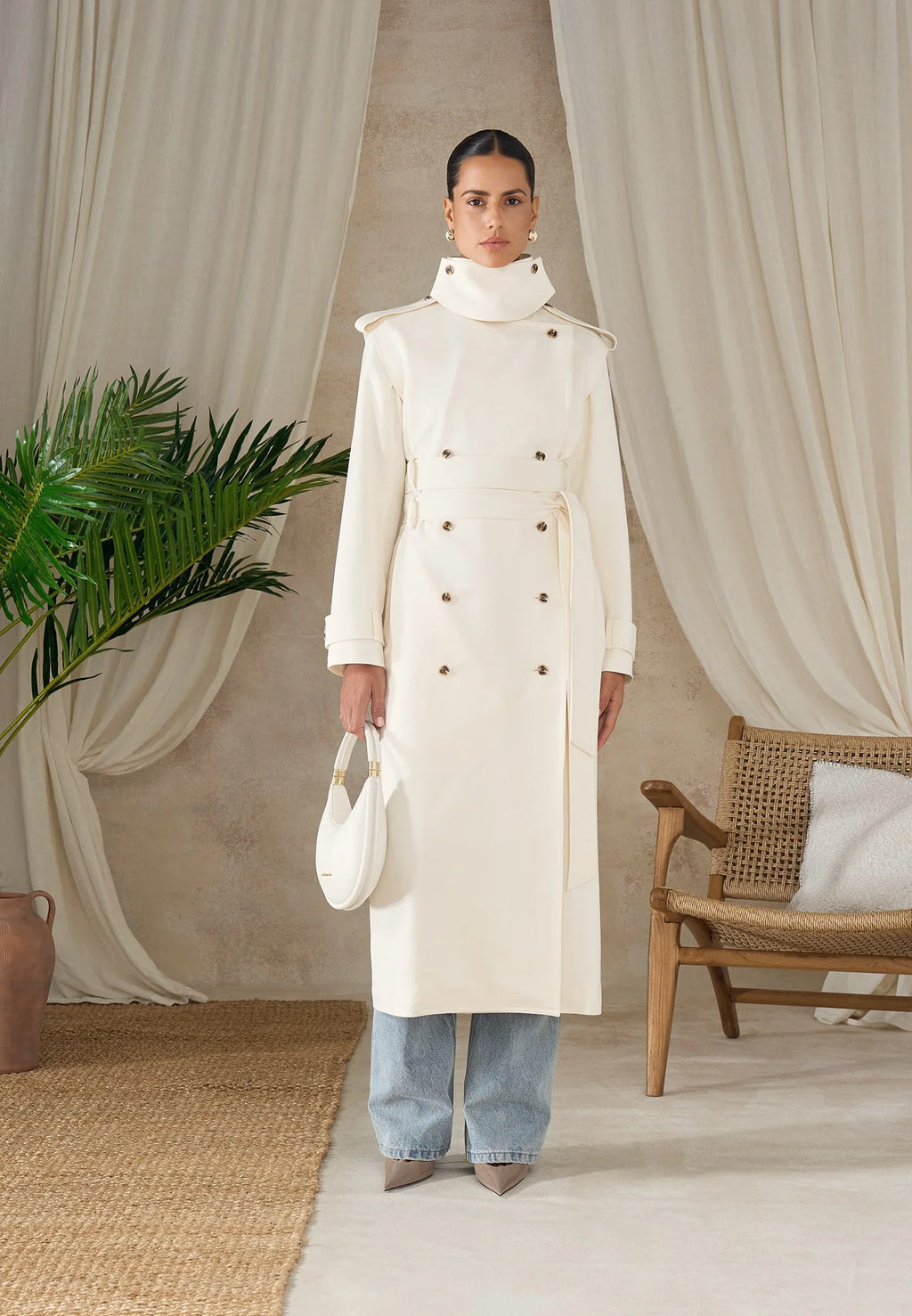 ESTHER-Elegancia atemporal en clave contemporánea