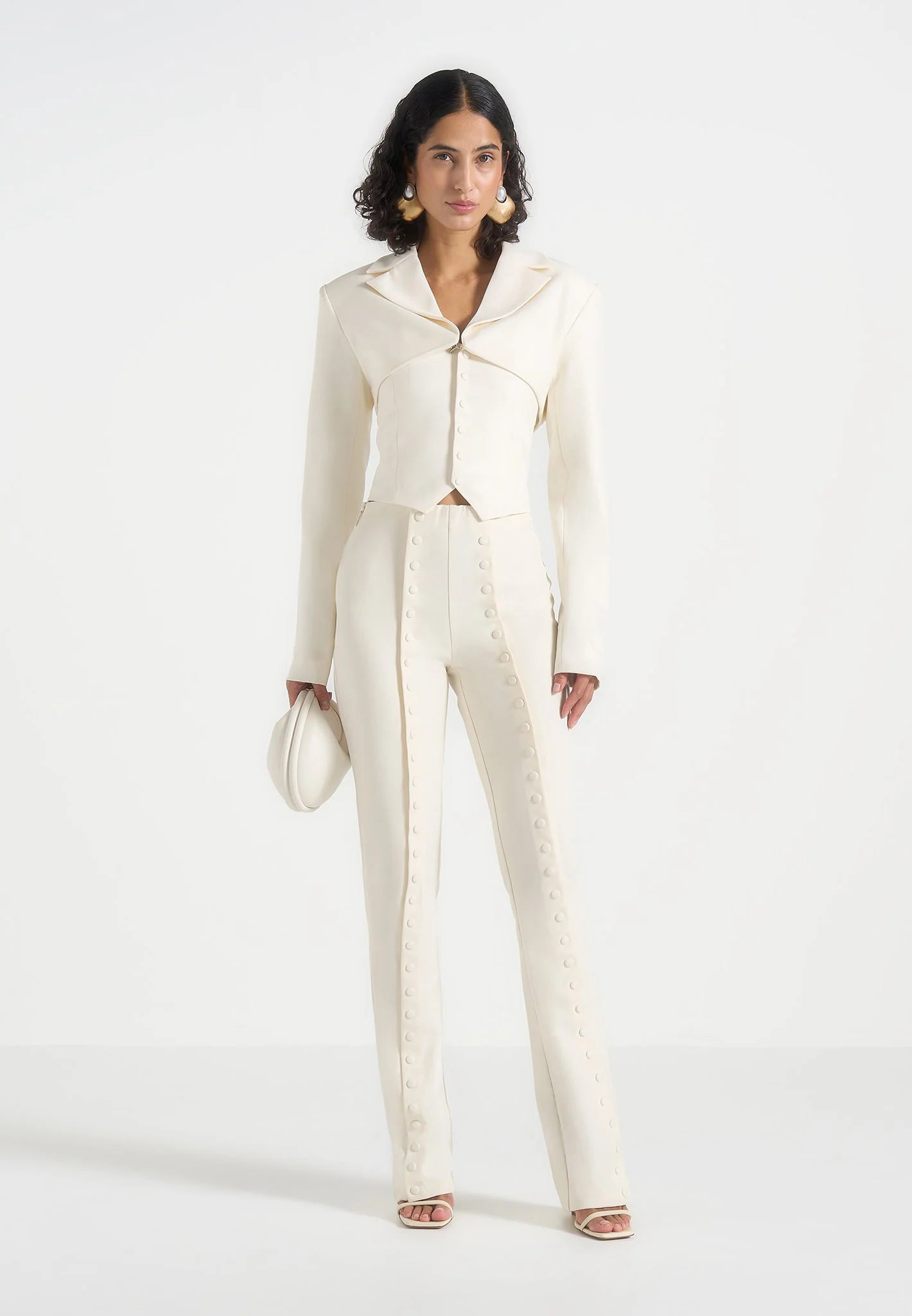 LUCÍA-Blazzer Elegante y Minimalista