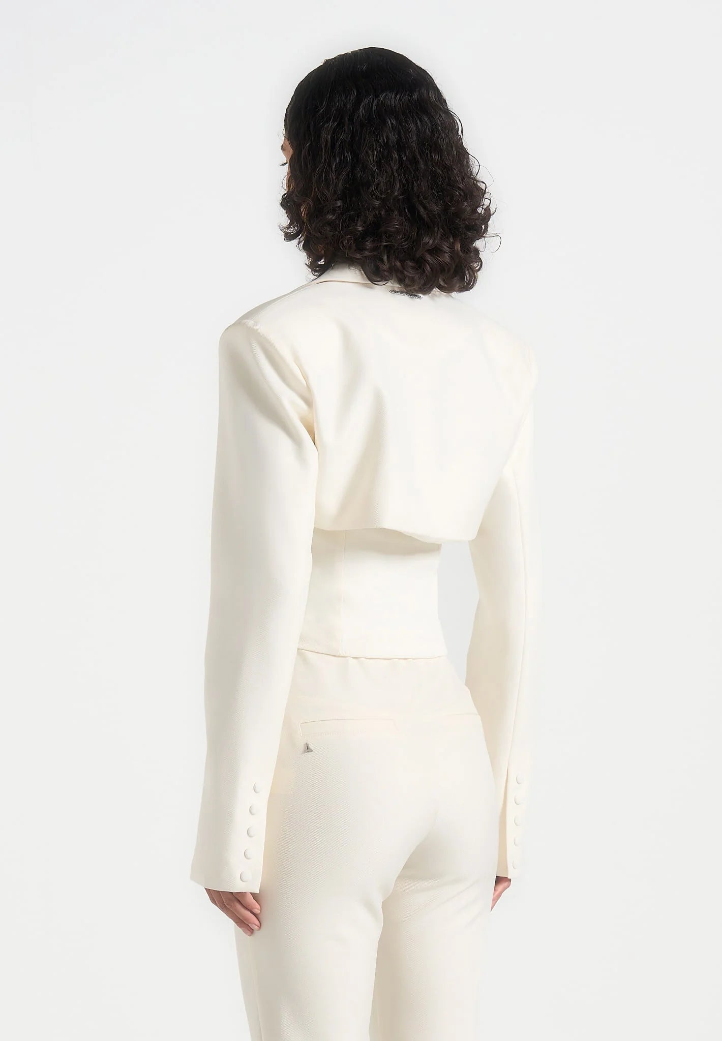LUCÍA-Blazzer Elegante y Minimalista