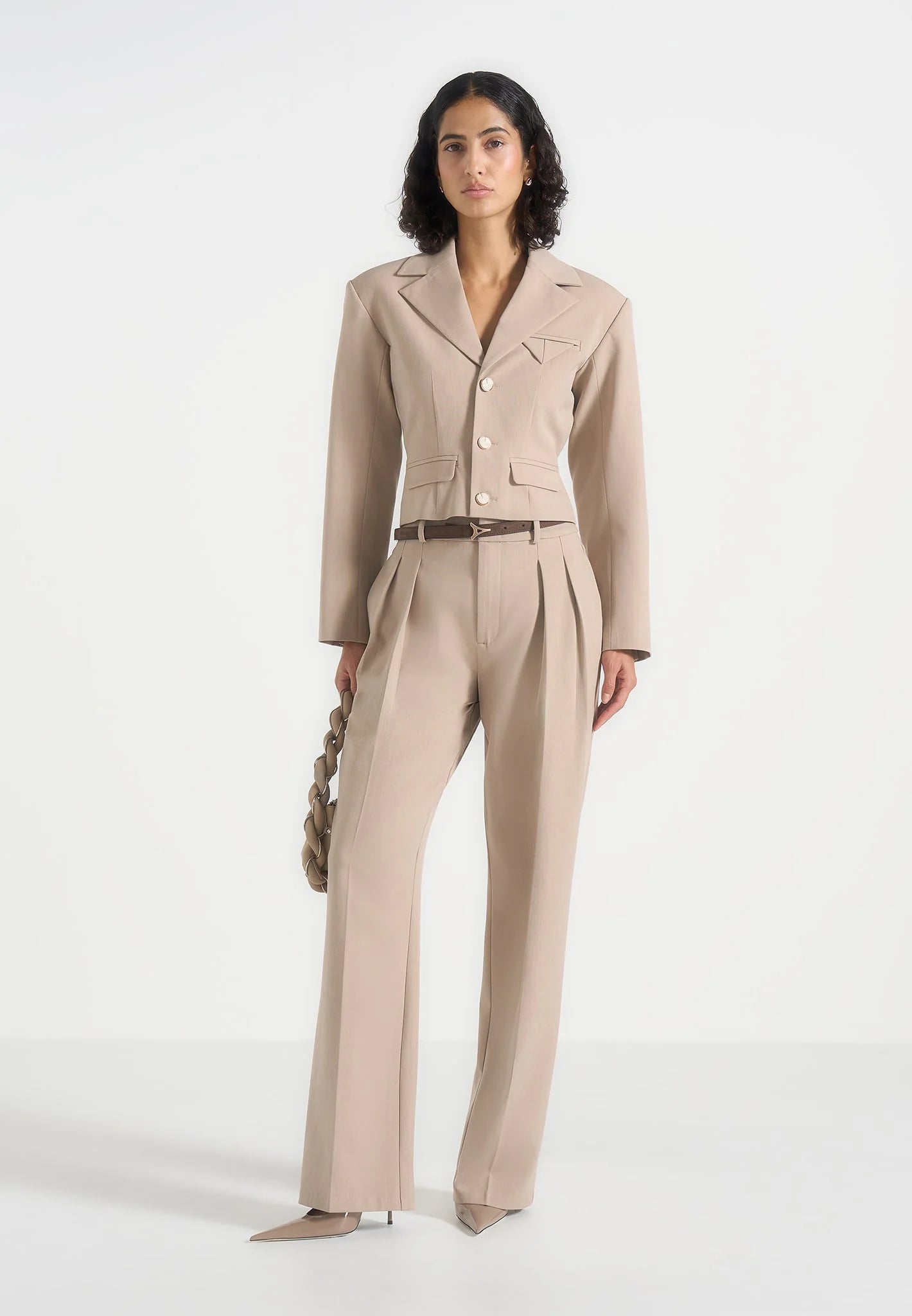 VICTORIA-Blazzer Elegante y Contemporánea con Porte Sofisticado