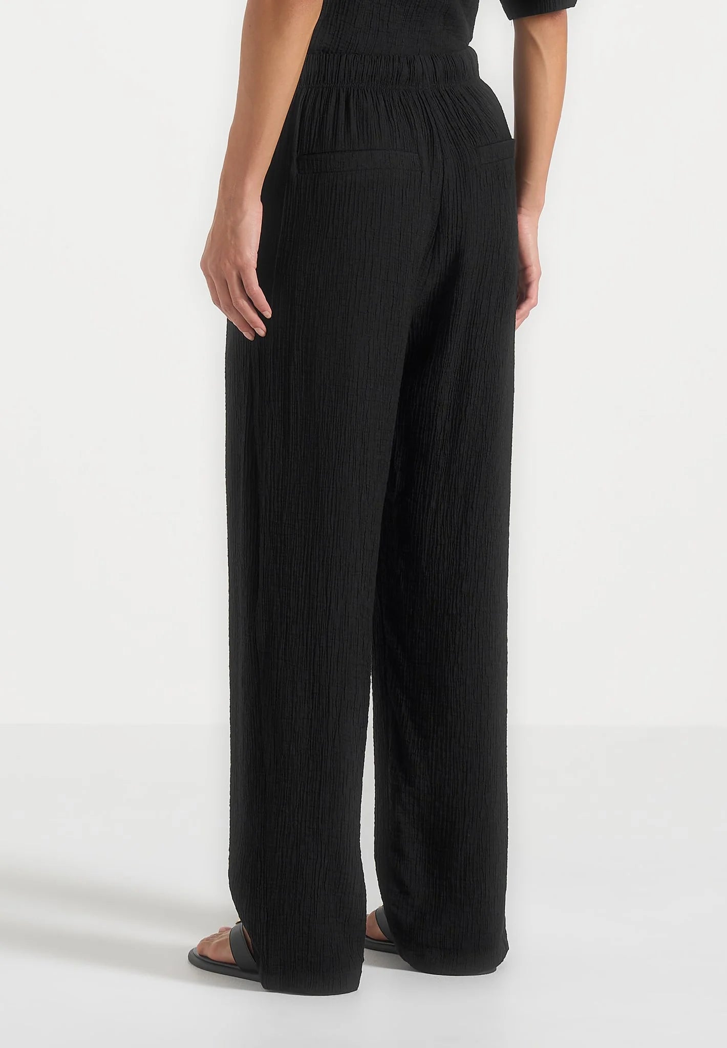 TRIANA-Pantalón de Lino con Fluidez y Textura