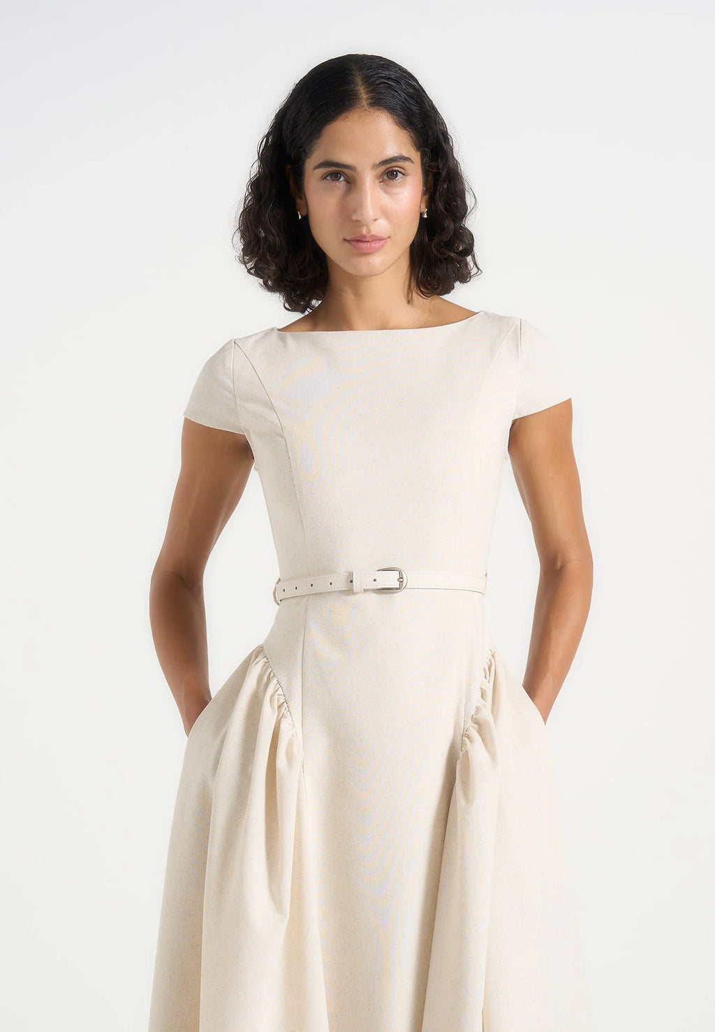 LEIRE-Vestido Minimalista y Elegante