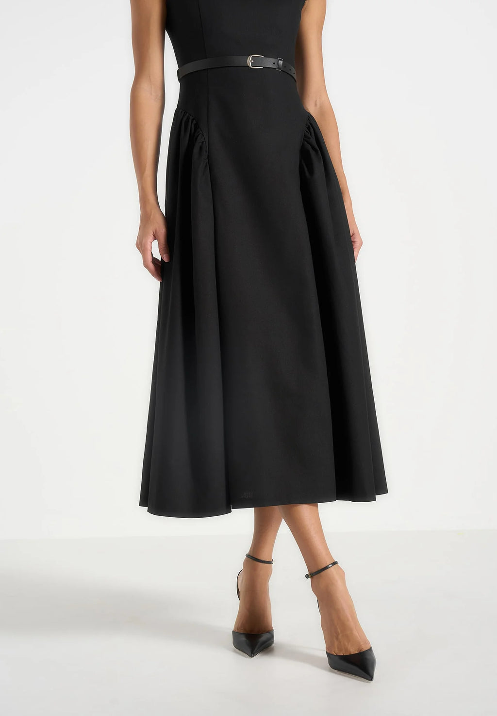 LEIRE-Vestido Minimalista y Elegante