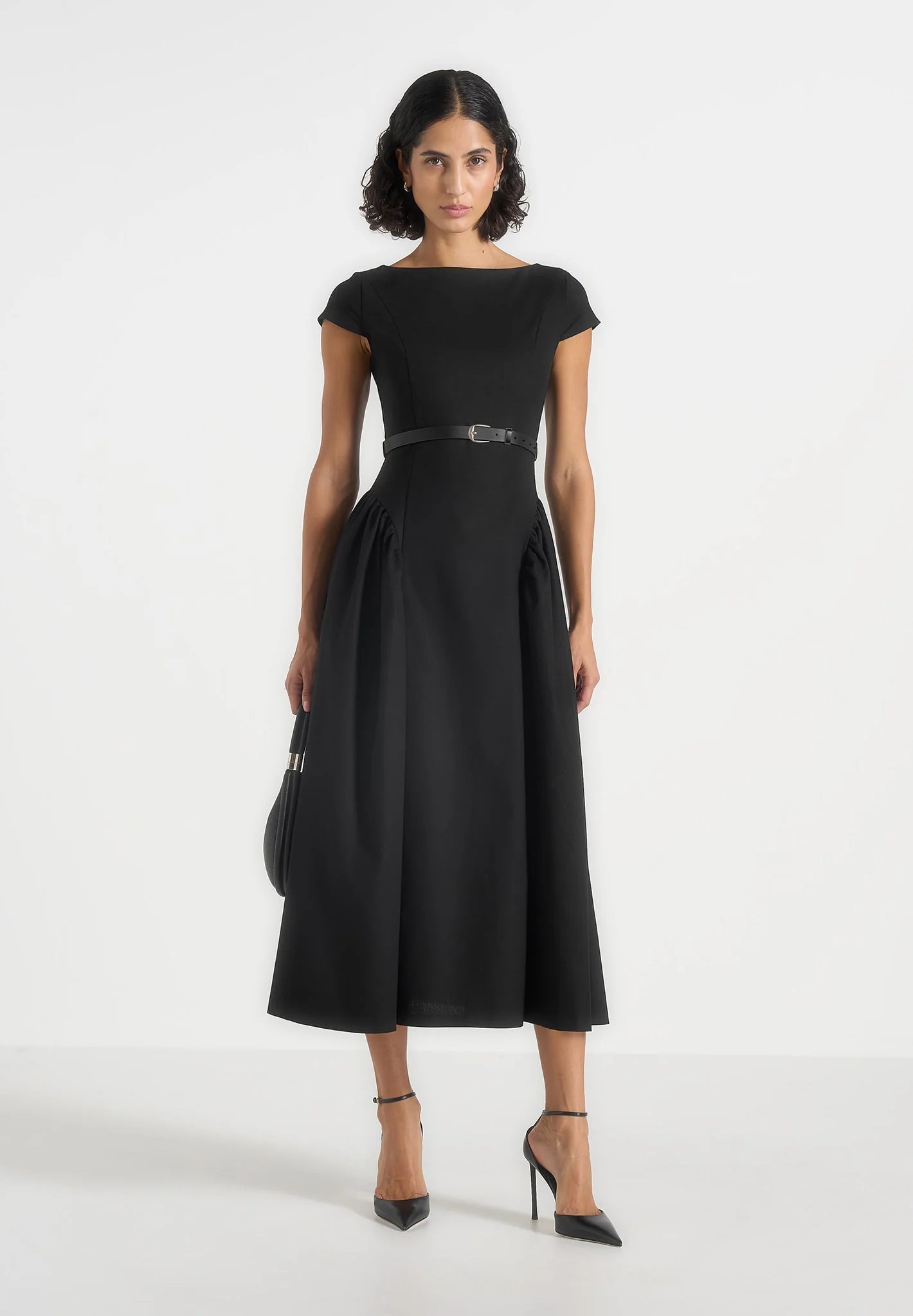LEIRE-Vestido Minimalista y Elegante