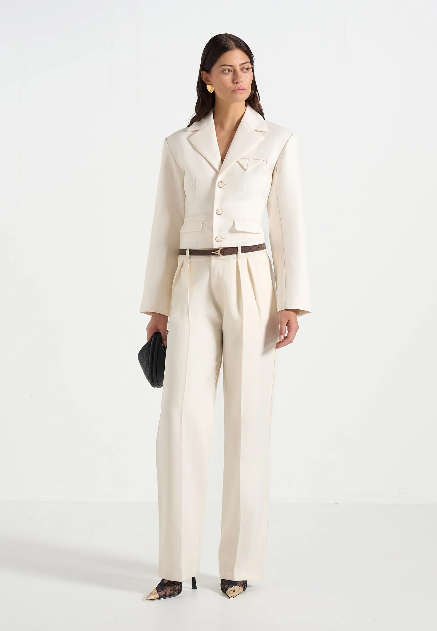 VICTORIA-Blazzer Elegante y Contemporánea con Porte Sofisticado