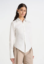 VALERIA-Camisa con estructura y vanguardia