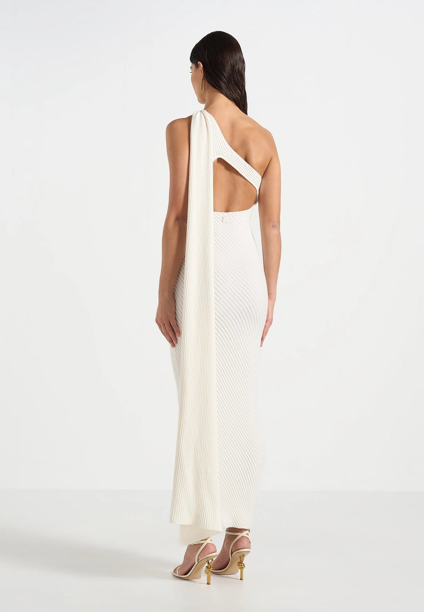NOOR-Vestido de Punto de Canalé con Capa
