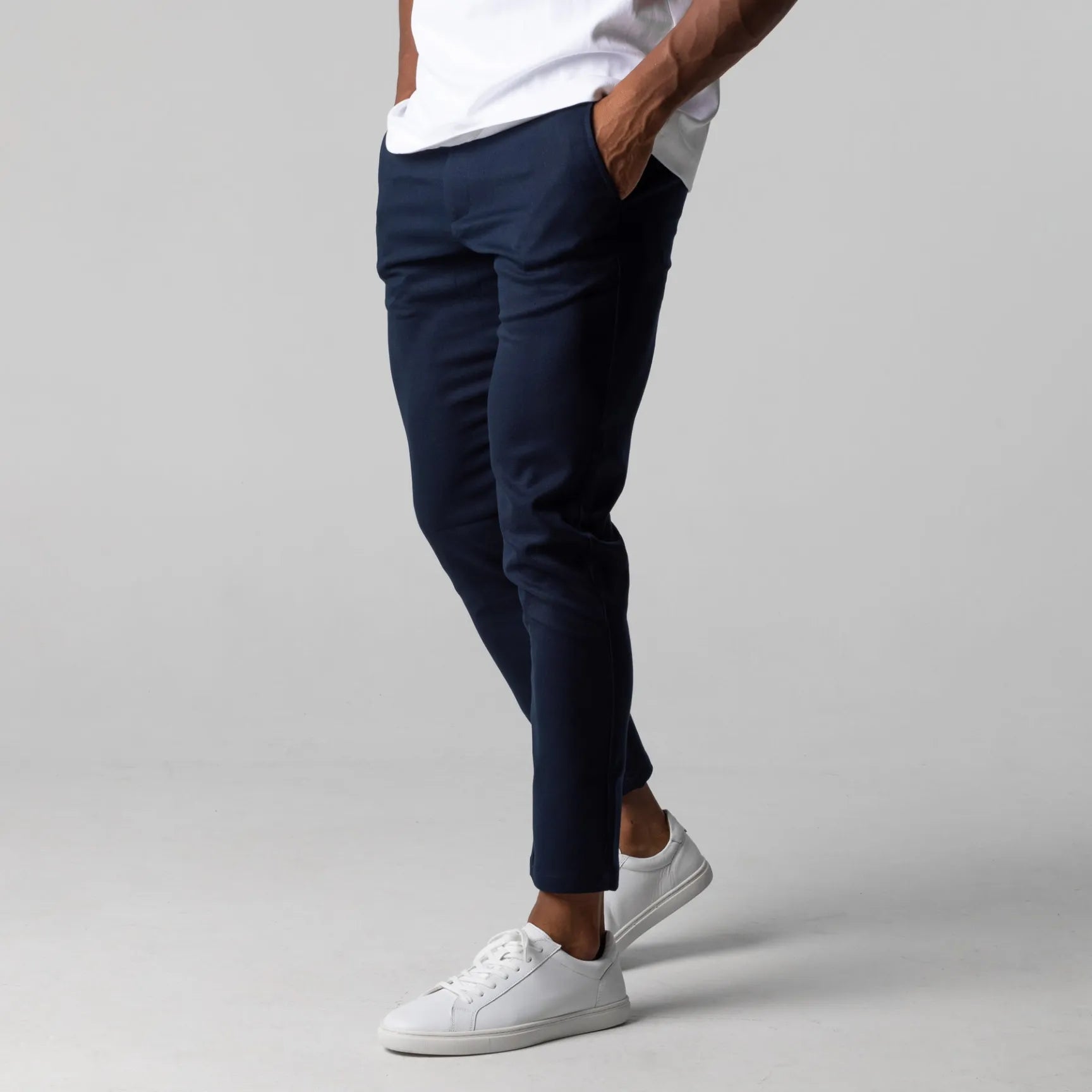BRUNO - Pantalones chinos elásticos de corte entallado y estilo sartorial™