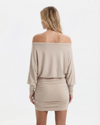 NOELIA - Minivestido ajustado de escote barco con mangas largas™